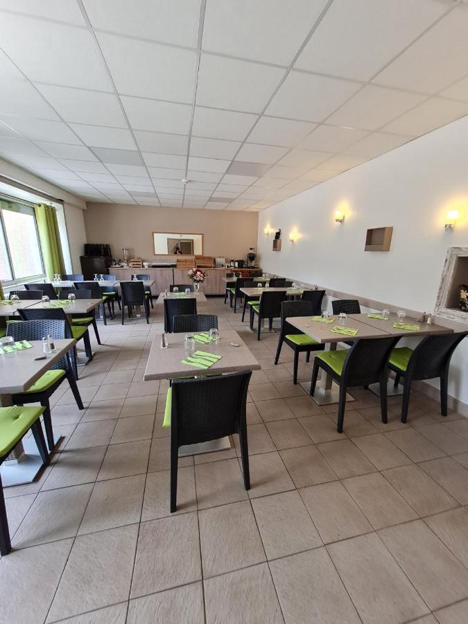Hotel Des Cevennes Mezilhac Bagian luar foto