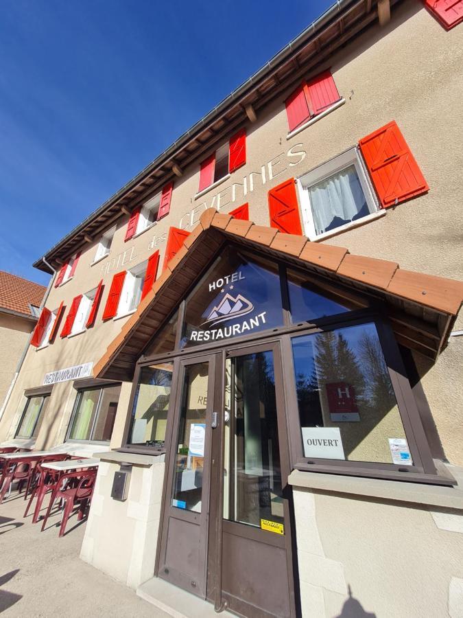 Hotel Des Cevennes Mezilhac Bagian luar foto