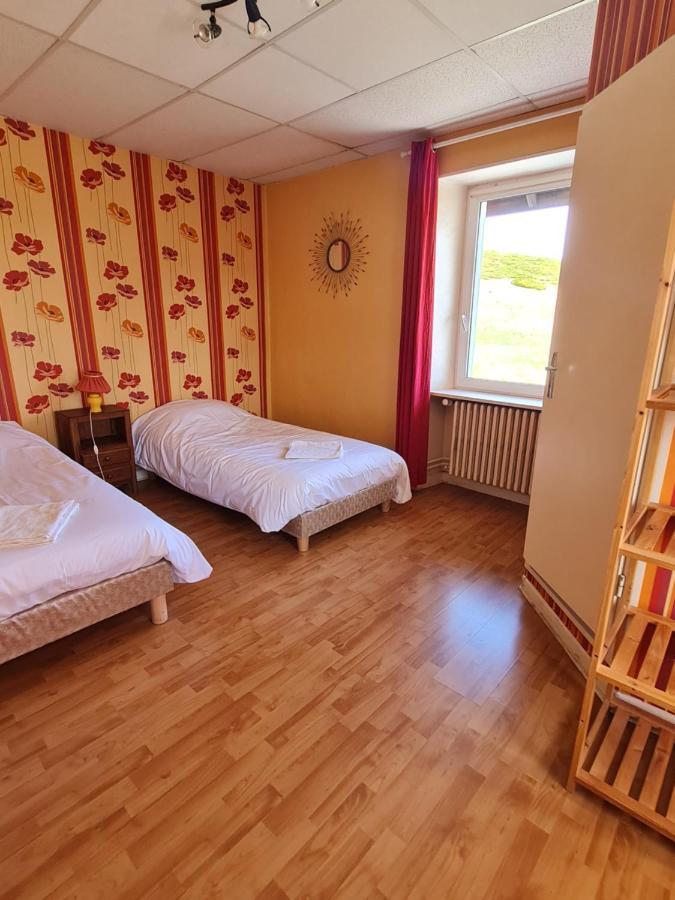 Hotel Des Cevennes Mezilhac Bagian luar foto