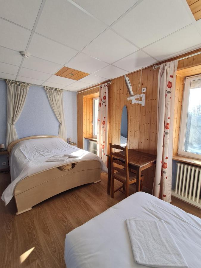 Hotel Des Cevennes Mezilhac Bagian luar foto